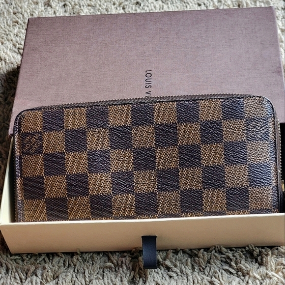 Louis Vuitton Accessories - 💖LOUIS VUITTON💖 Damier Ebene Porte Zippy Wallet